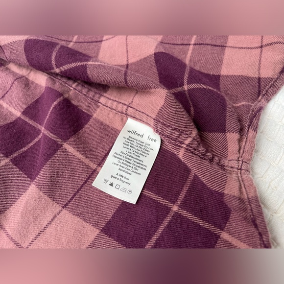 Aritzia Wilfred Plaid Flannel Button Up - Picture 7 of 8